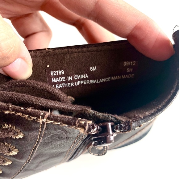 NEW CLARKS Blendables Leather Brown BOOTS Booties - Picture 8 of 8